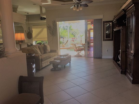 4th image of 691 W Tarpon Blvd NW