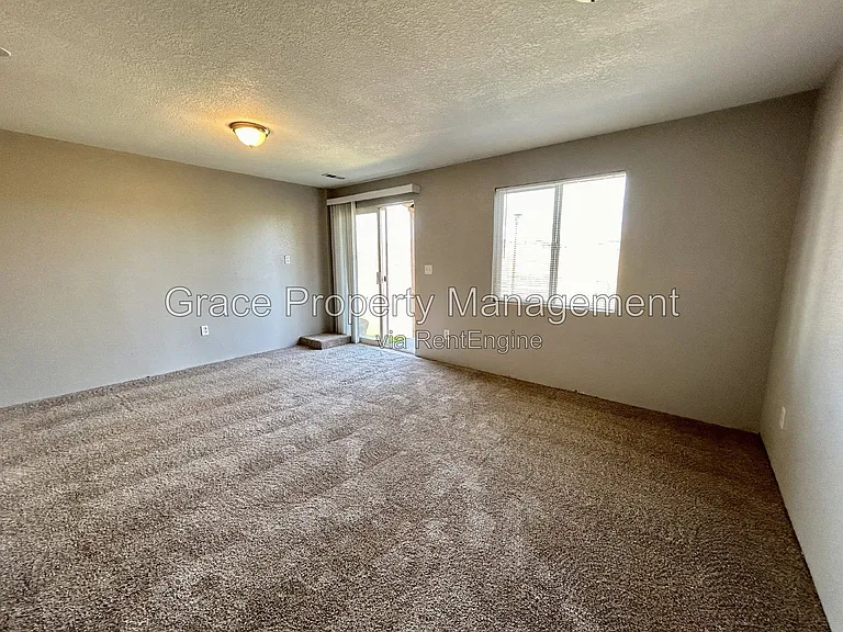 424 W 91st Cir — Photo 14