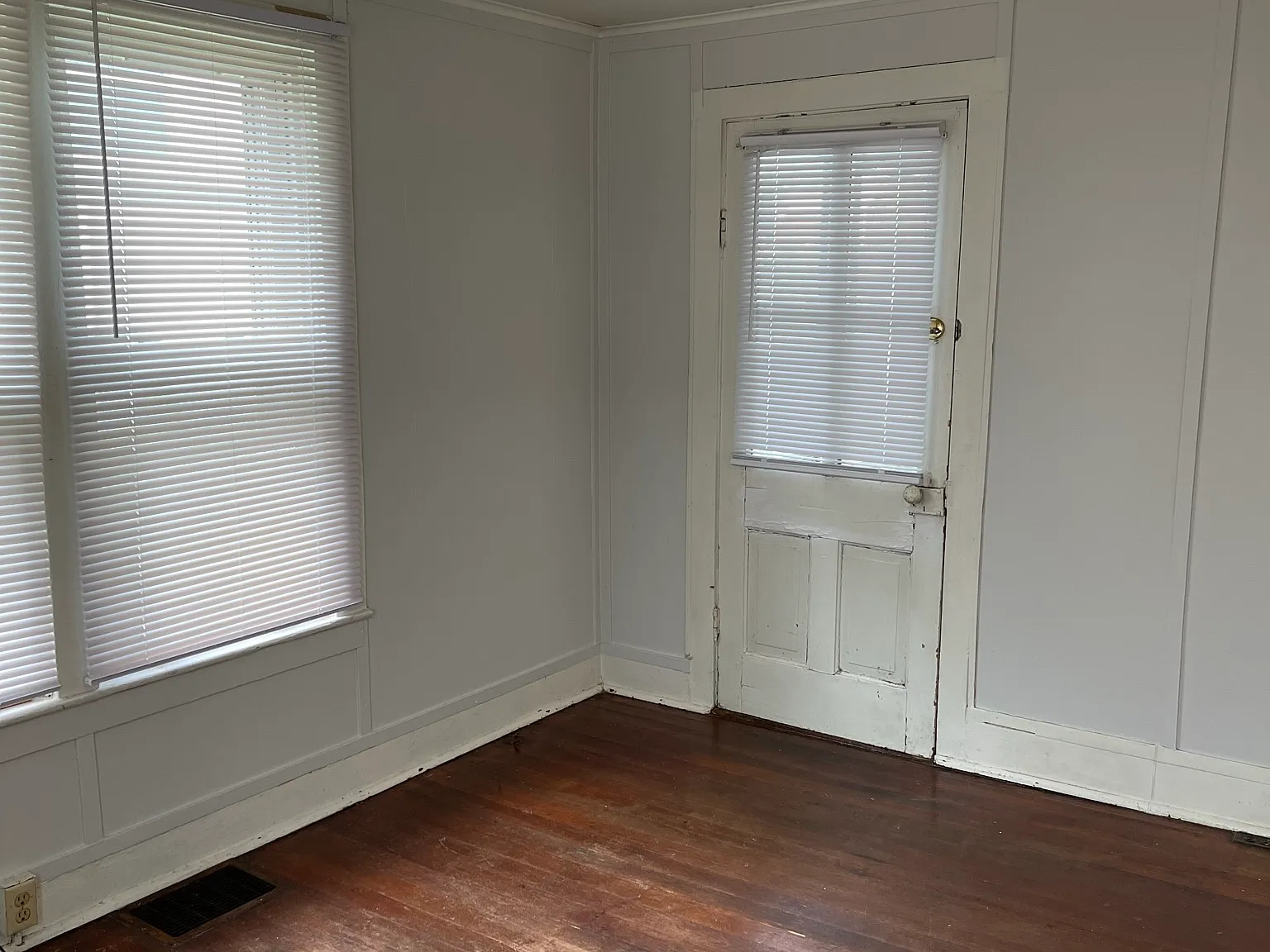 2 bed, $1,631 — Photo 4