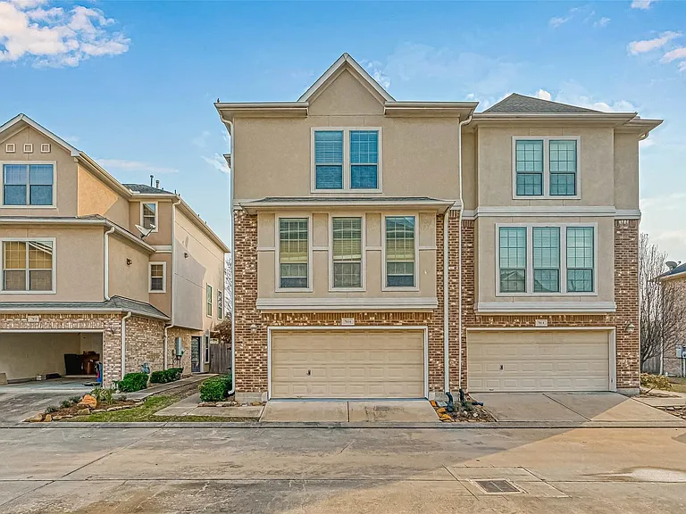 7816 Stoneyway Dr — Photo 3