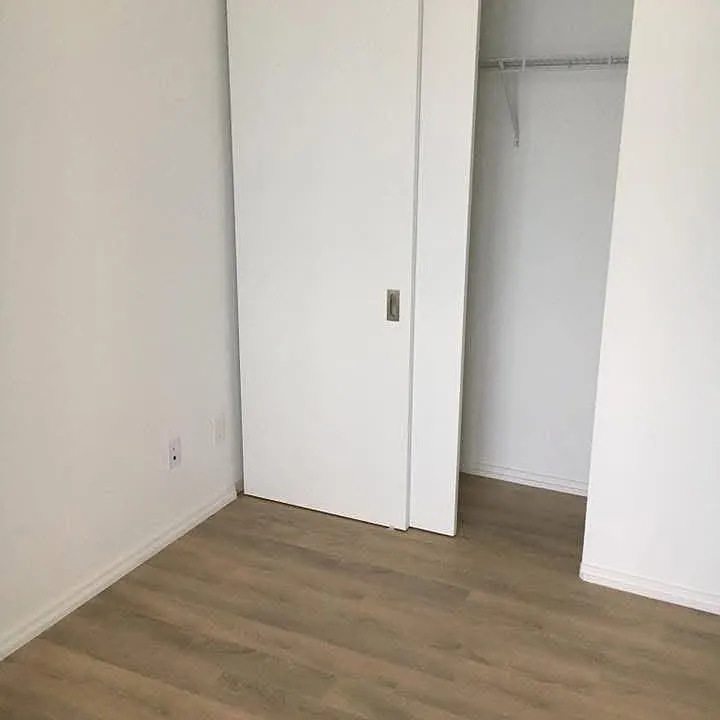 197 Yonge St #3509