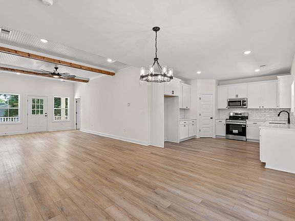 3rd image of 2426 Park St. #B