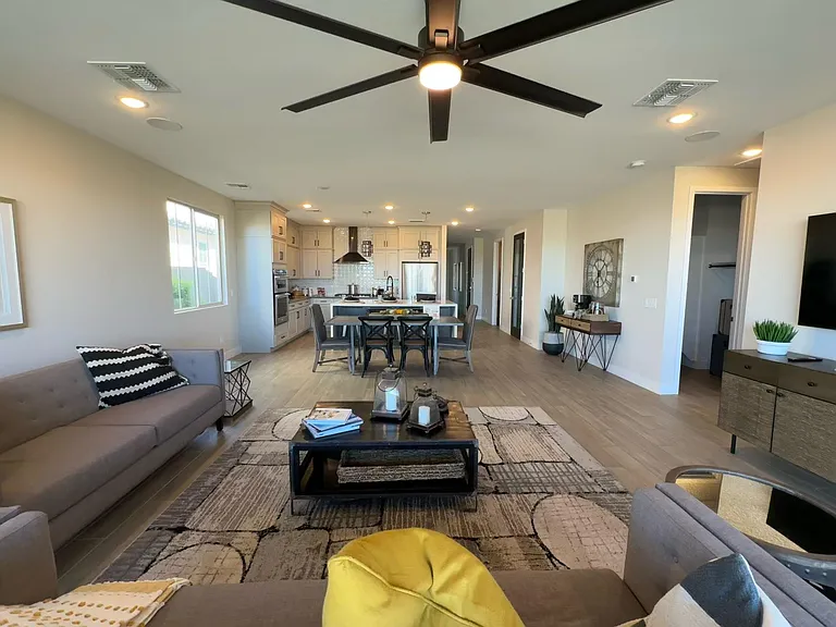 9616 E Rainbow Ave — Photo 31