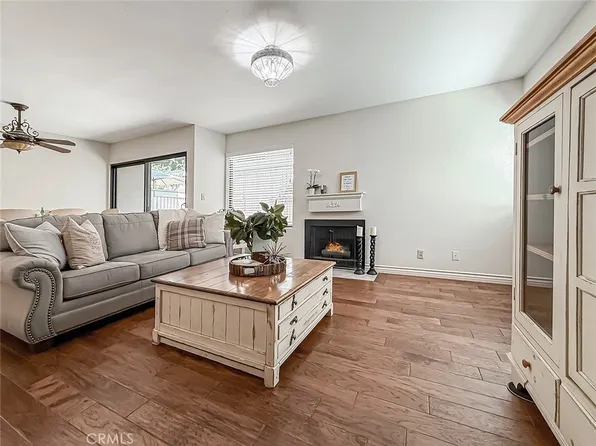 10740 Woodley Ave Unit 7, Granada Hills, CA 91344