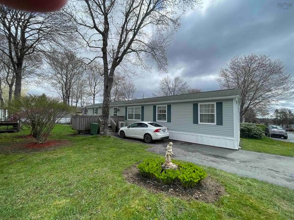 16 2nd St, Lucasville, NS B4B 1P9