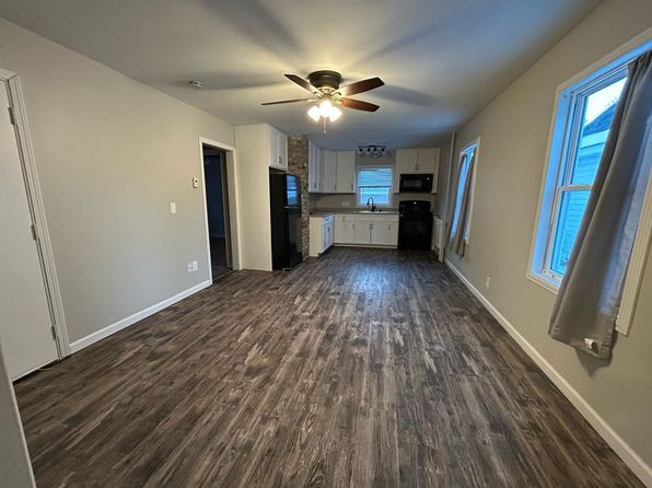 215 S 5th St #8