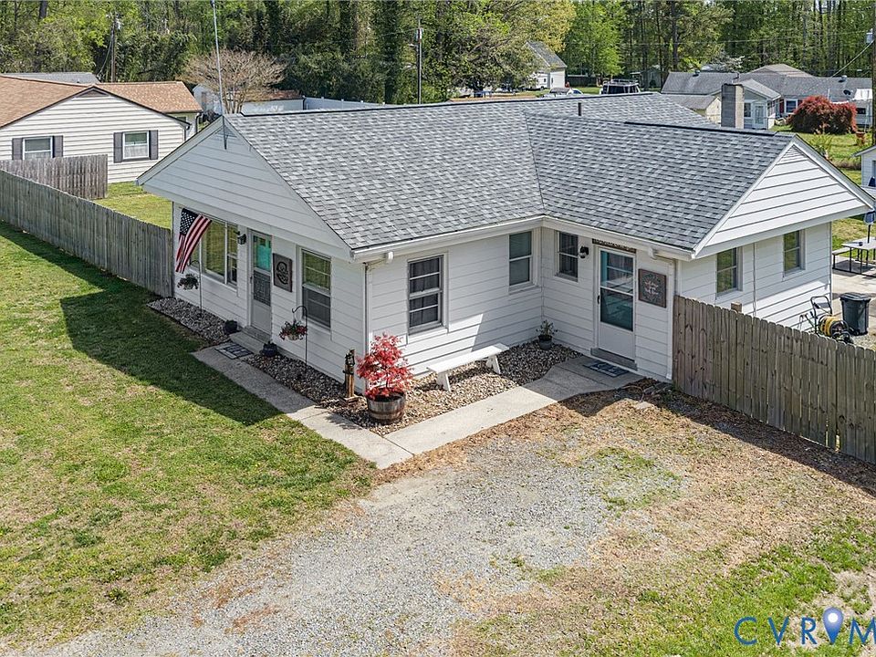 1st image of 144 Cedar Dr