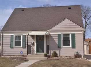 2214 Hayes Ave, Racine, WI 53405