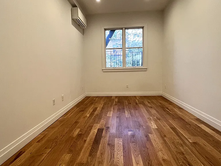 315 W 103rd St #4 — Photo 6