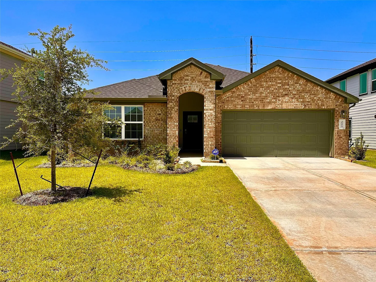 4 bed, 3.0 bath, 2199 sqft, $2,595 — Photo 4