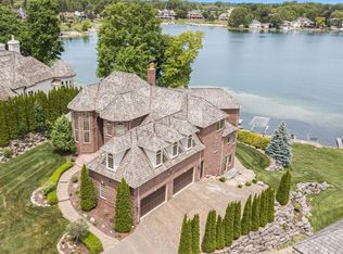 75 Chateaux Du Lac, Fenton, MI 48430