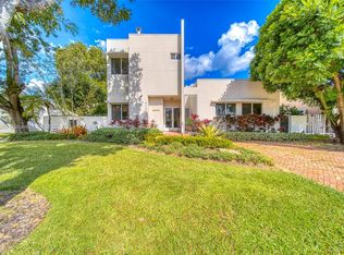 9753 SW 93rd Ter, Miami, FL 33176