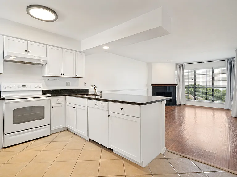253 Henry M Chandler Dr — Photo 2