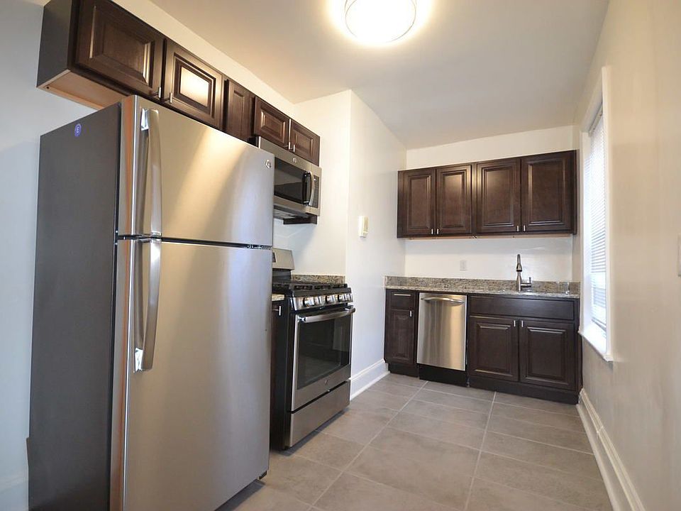 1st image of 4011 79th St APT 1C
