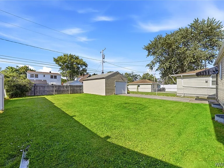 66 Cleveland Dr — Photo 37