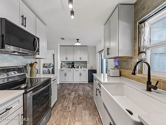 5th image of 744 Samuel Chase Ln
