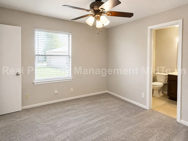 4209 Wingrove Dr — Photo 10