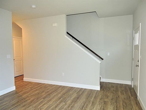 2nd image of 327 Martin Ave
