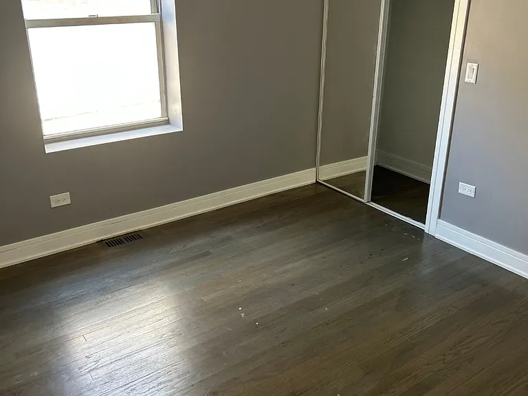 7351 S Indiana Ave — Photo 11