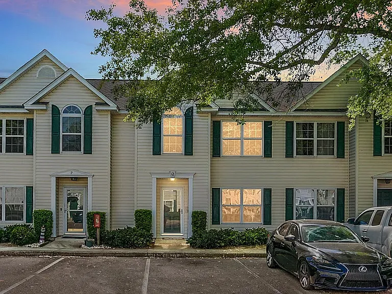1545 Ashley River Rd #Q — Photo 1