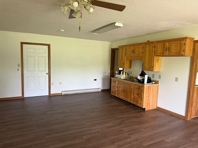 425 Wall Rd — Photo 4