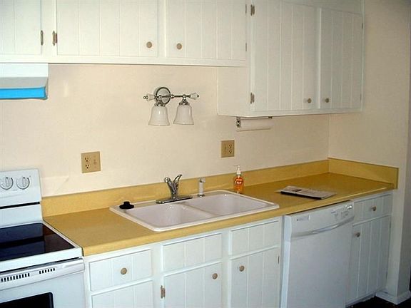 2nd image of 4948 Amberwood Dr