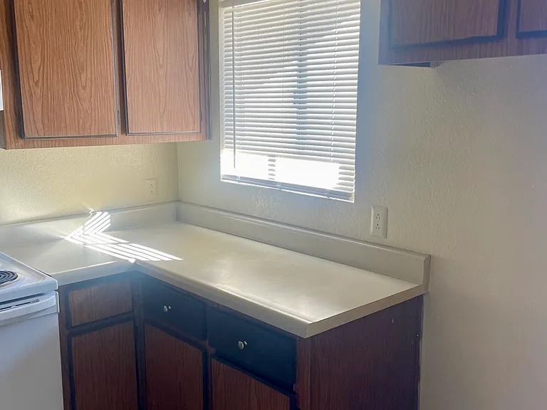 2846 E Kathleen Rd #103 — Photo 3