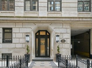 222 E Chestnut St APT 4B, Chicago, IL 60611