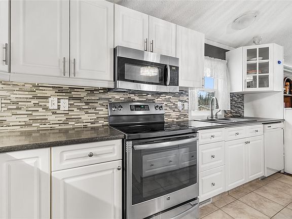 4th image of 1901 Ryan Rd E Unit 58