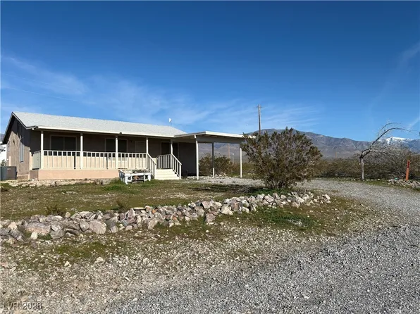 6311 N Red Planet Ln, Pahrump, NV 89060