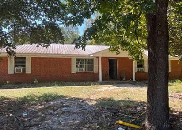 1st image of 2908 Rm Ward Rd