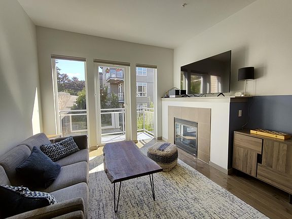 4th image of 375 Kirkland Ave APT 319