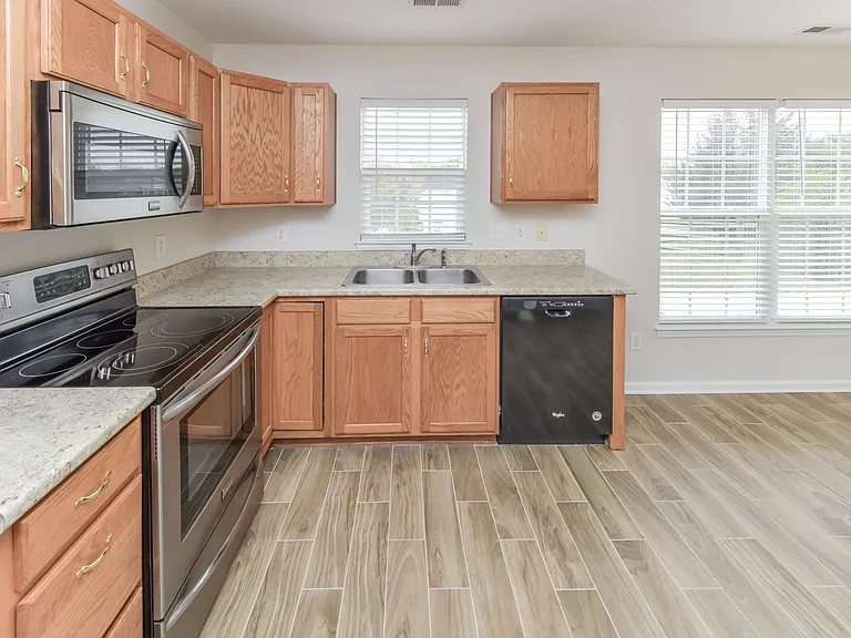11927 Cheviott Hill Ln — Photo 8