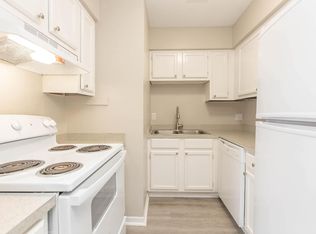 Blake's Crossing Apartments, Biloxi, MS 39531