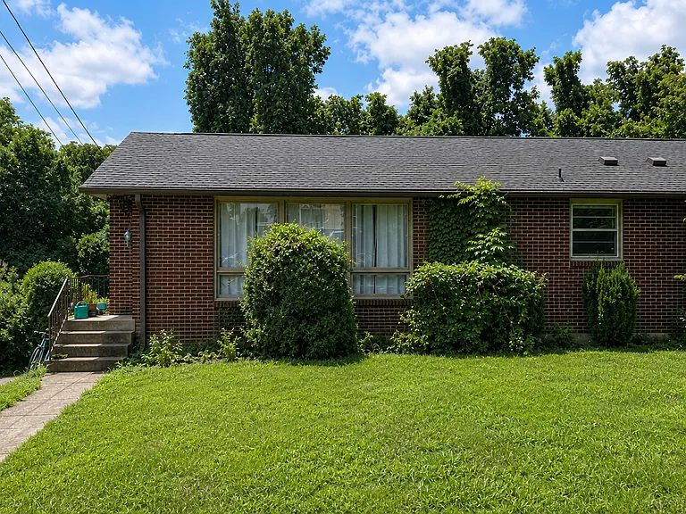 809 Rose Park Dr — Photo 1