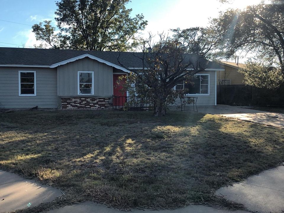 1st image of 3030 NE 25th Ave