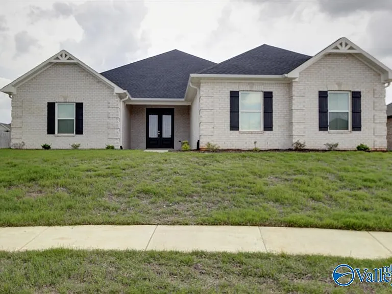 26415 Birkshire Ln — Photo 31