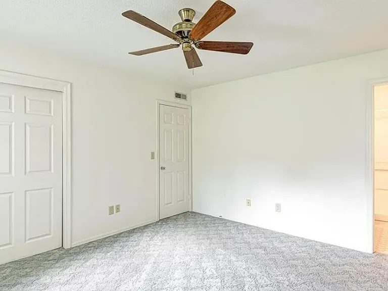 205 D N Rotary Dr — Photo 10