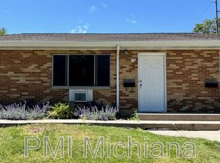 2263 Johnson St, South Bend, IN 46628