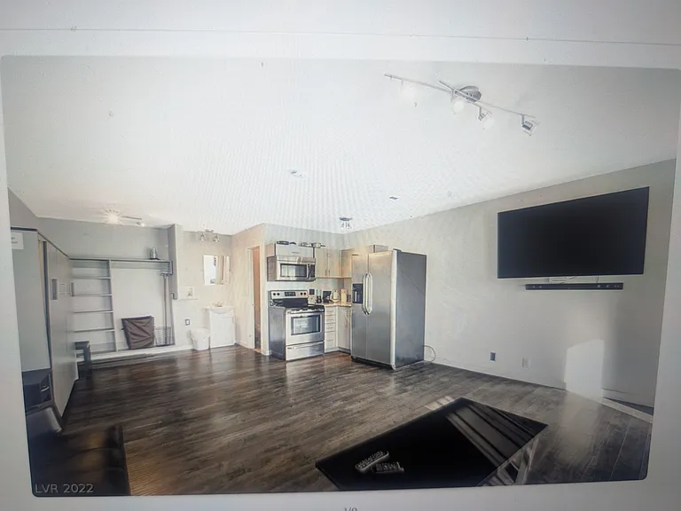 4600 University Center Dr #188 — Photo 2
