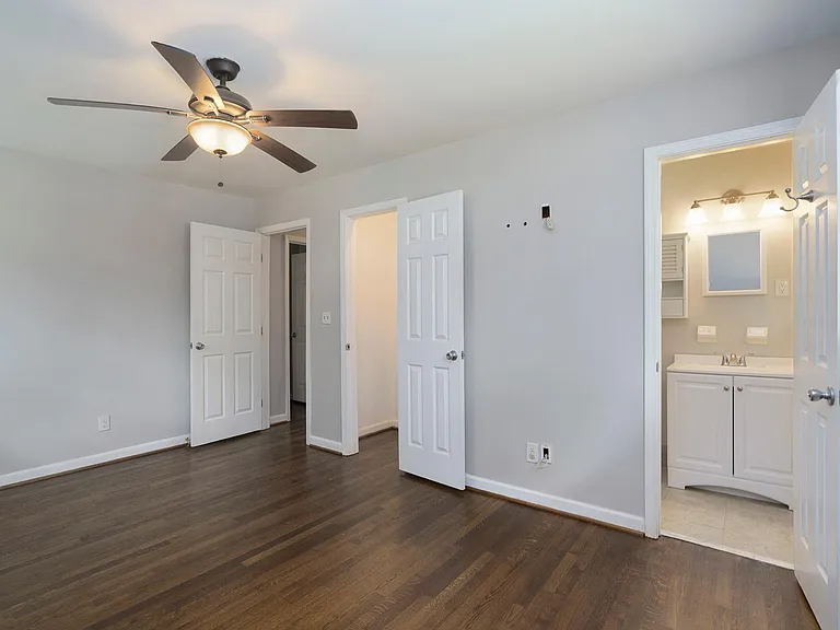 1623 Moncrief Cir — Photo 18