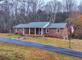 1984 Austin Little Mountain Rd, Ronda, NC 28670