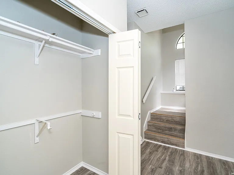 2826 Village Pkwy — Photo 26