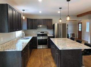 124 Battle St, Webster, NH 03303