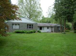 5 Spring Mount Rd, Schwenksville, PA 19473