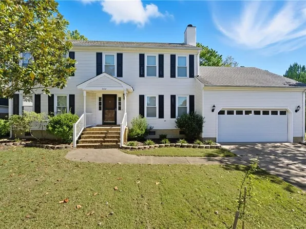 904 Buckingham Dr, Chesapeake, VA 23320