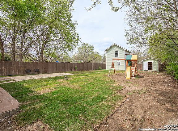 5th image of 1935 E Drexel Ave #3