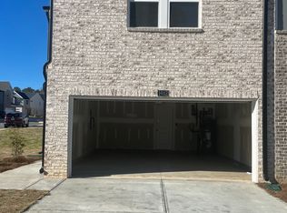 1402 Villageside Ct, Lawrenceville, GA 30043