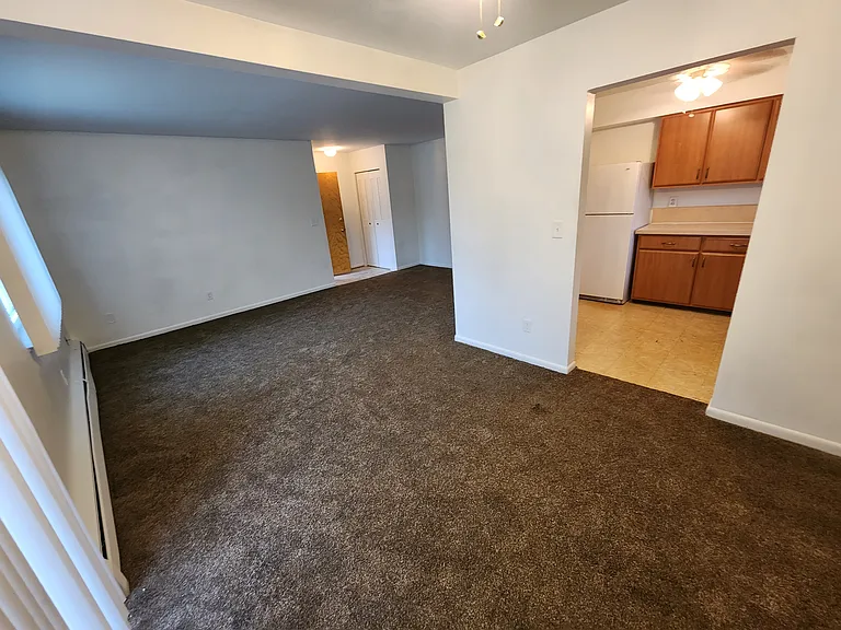 2528 Vera Ave #3 — Photo 5