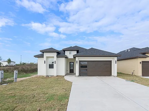327 Road 5840 Photo 1